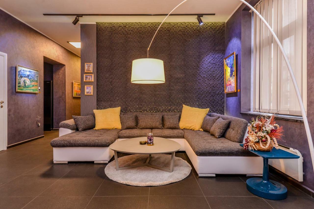 Champs-Elysees Sofia 2-Bdr, 2-Bthr Tsar Simeon Suite By Flat Mаnager Εξωτερικό φωτογραφία